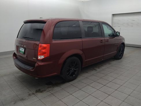 Used 2019 Dodge Grand Caravan SXT w/ Blacktop Package FWD image 10