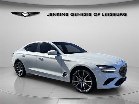 Used 2025 Genesis G70 2.5T image 1