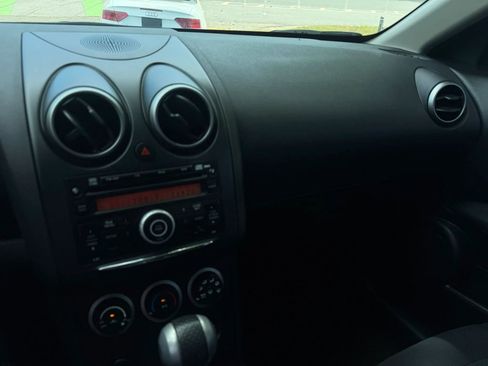 Used 2015 Nissan Rogue S FWD image 26