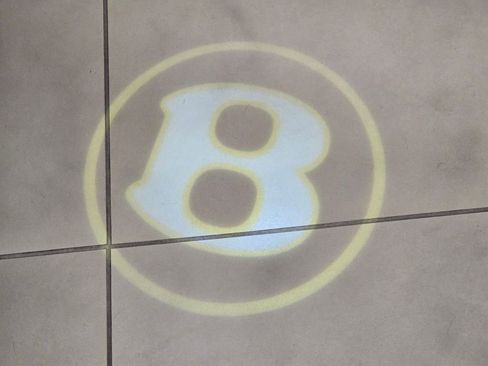 Certified 2019 Bentley Bentayga image 29