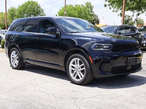 Used 2023 Dodge Durango GT RWD image 2