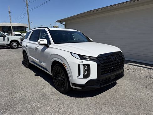 Used 2025 Hyundai Palisade Calligraphy AWD/4WD image 3