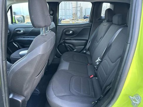 Used 2017 Jeep Renegade Altitude image 13