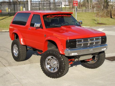 Used 1991 Chevrolet S10 Pickup 4WD 2-Door image 2