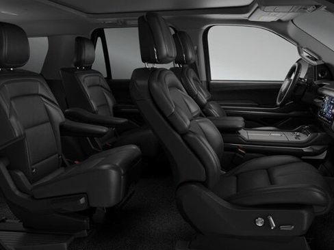 New 2026 Lincoln Navigator Reserve AWD/4WD image 28