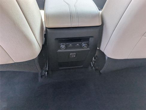 Used 2023 Chevrolet Traverse LS AWD/4WD image 19