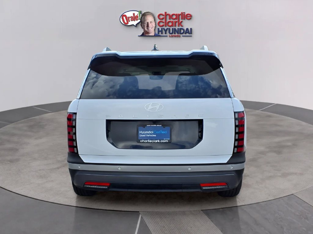 Certified 2026 Hyundai Palisade SEL FWD image 4