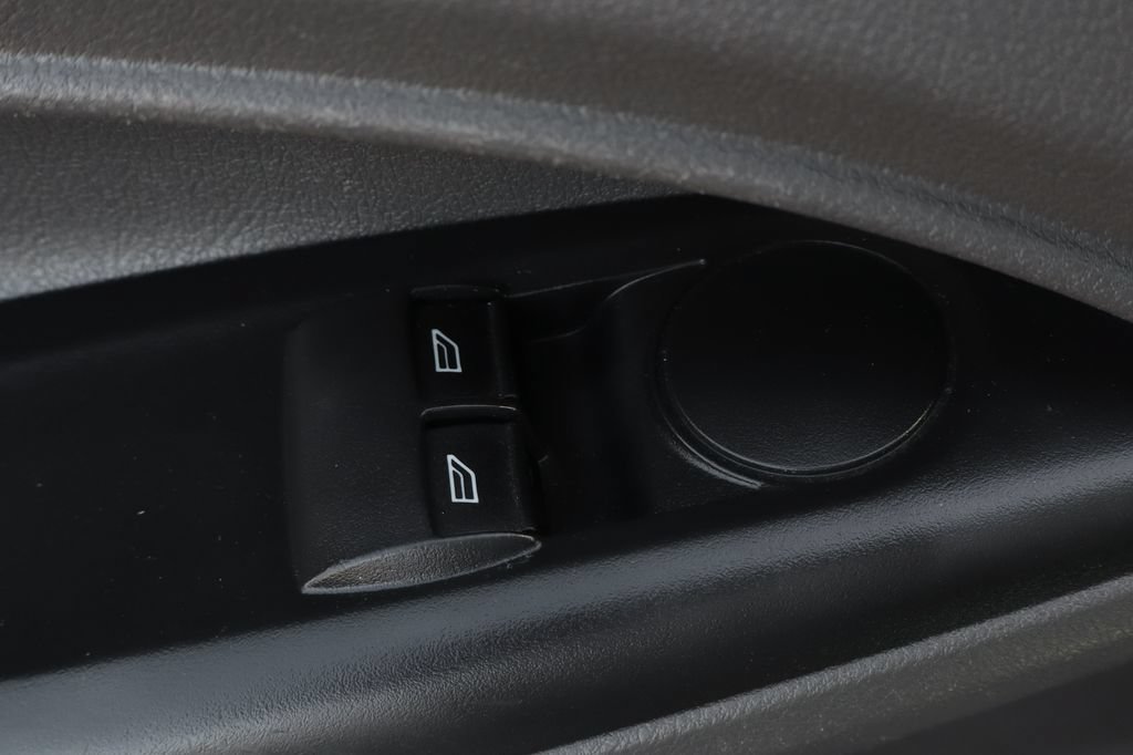 Used 2020 Ford Transit Connect XL FWD image 21