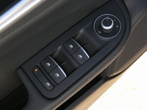 New 2025 Alfa Romeo Giulia AWD image 14