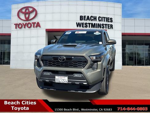 Certified 2024 Toyota Tacoma TRD Sport AWD/4WD image 5