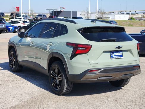 Used 2025 Chevrolet Trax ACTIV w/ Driver Confidence Package image 4