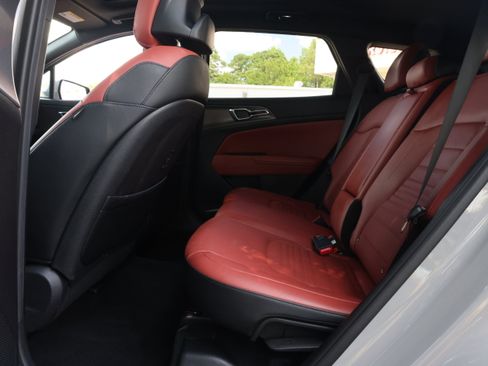 Used 2023 Kia Sportage SX FWD image 34