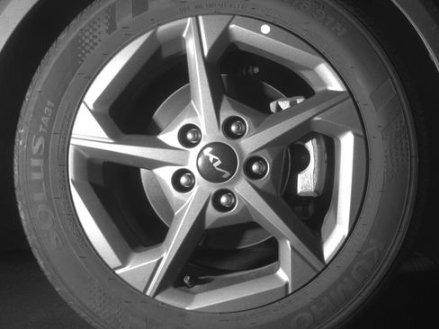 Used 2025 Kia K4 LXS image 13