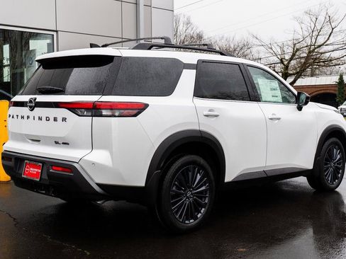 New 2026 Nissan Pathfinder SL image 6