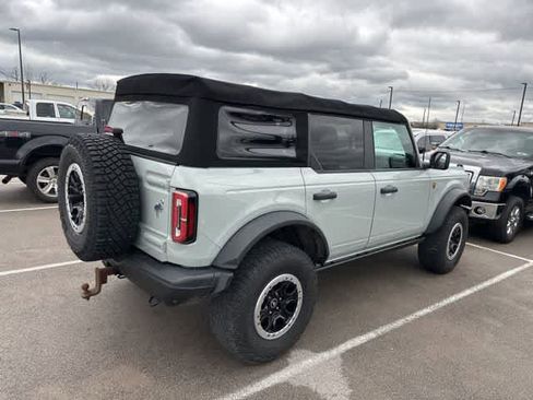 Used 2021 Ford Bronco Badlands w/ Sasquatch Package image 17