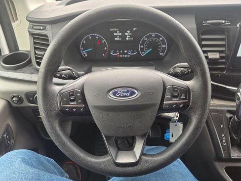 Used 2024 Ford Transit 350 XLT RWD image 32