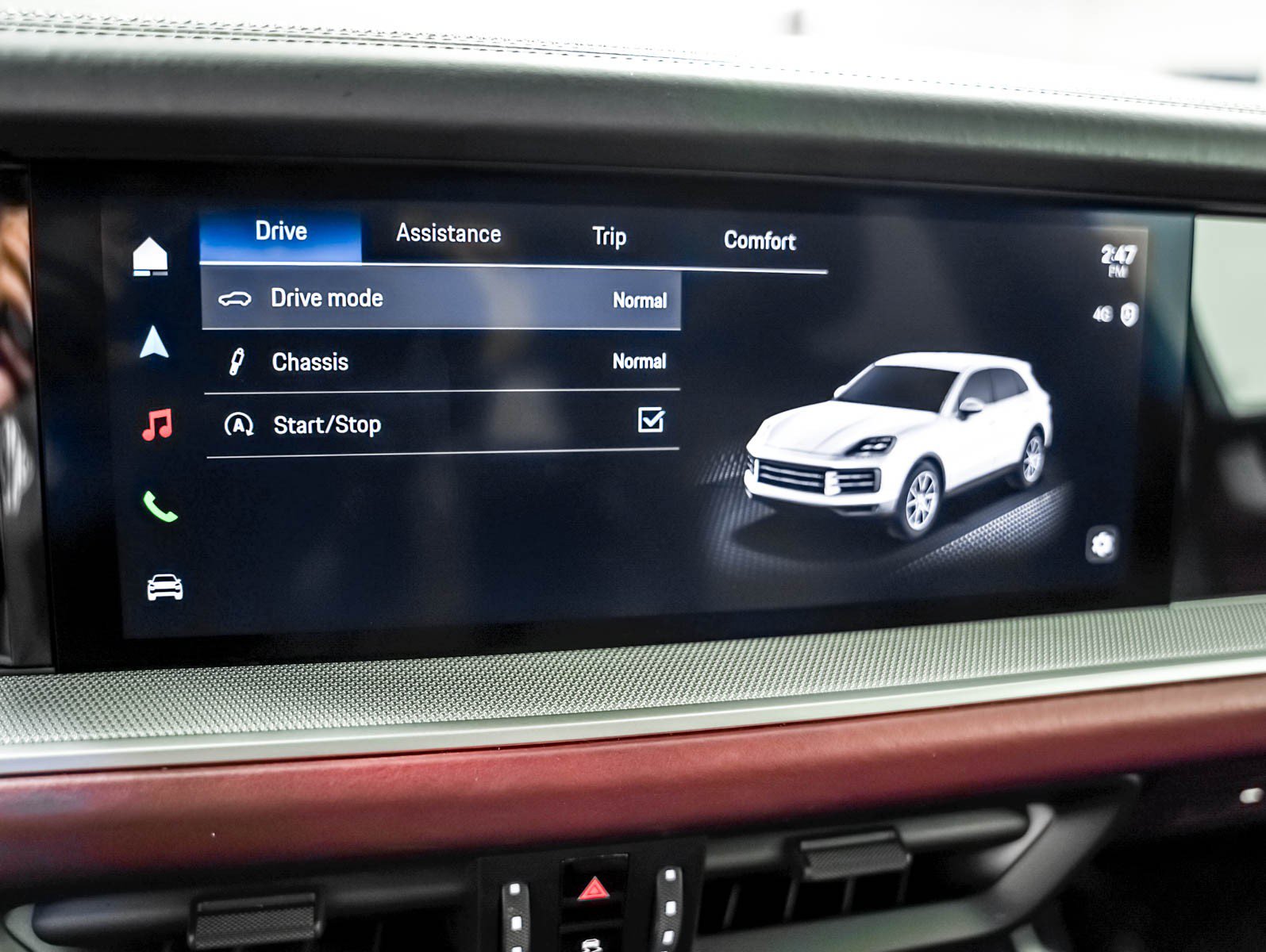 Certified 2024 Porsche Cayenne AWD/4WD image 26