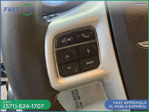 Used 2014 Chrysler 300 w/ Driver Convenience Group RWD image 25