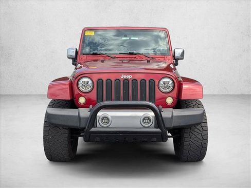 Used 2012 Jeep Wrangler Unlimited Sahara w/ Connectivity Group AWD/4WD image 3