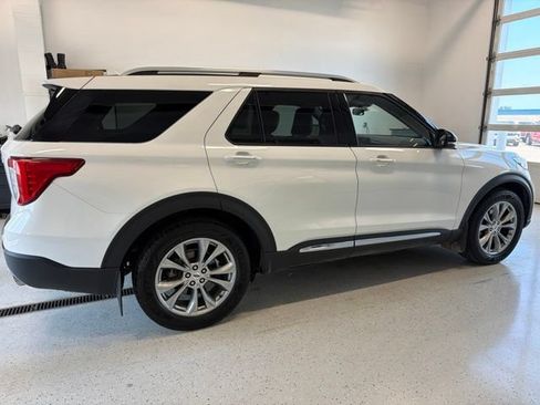 Used 2022 Ford Explorer Limited w/ Class IV Trailer Tow Package AWD/4WD image 10