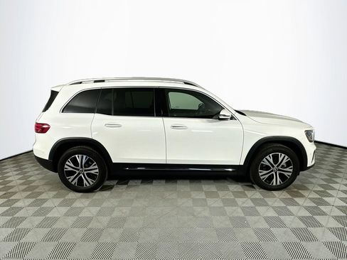 Used 2026 Mercedes-Benz GLB 250 4MATIC image 8