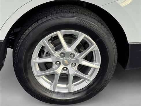 Used 2024 Chevrolet Equinox LS image 9
