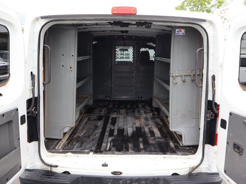 Used 2021 Nissan NV 2500 SV w/ Back Door Glass Package RWD image 30