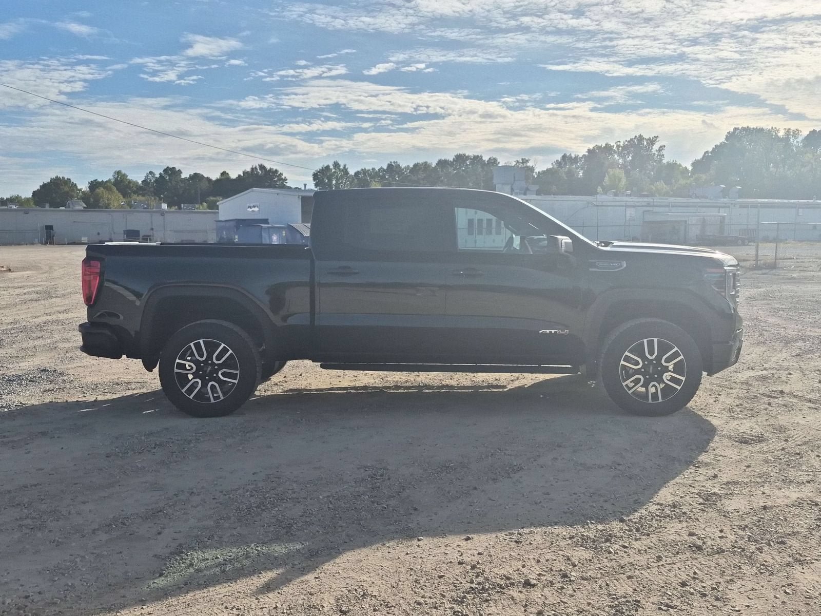 New 2026 GMC Sierra 1500 AT4 w/ AT4 Premium Package AWD/4WD image 8
