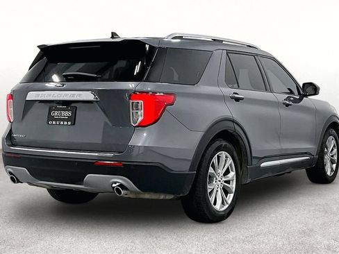 Used 2022 Ford Explorer Limited RWD image 2
