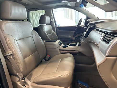 Used 2015 GMC Yukon SLT w/ Open Road Package AWD/4WD image 38