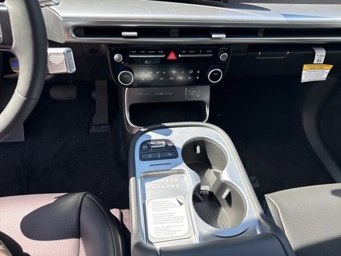 New 2026 Hyundai Ioniq 9 SEL image 23
