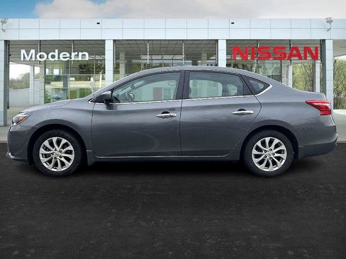 Used 2019 Nissan Sentra SV image 2