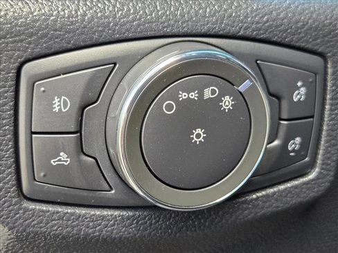 Used 2016 Ford F150 XLT w/ Equipment Group 302A Luxury image 13