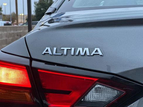 Used 2022 Nissan Altima 2.5 S image 26
