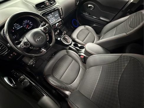 Used 2018 Kia Soul ! w/ Tech Package FWD image 15