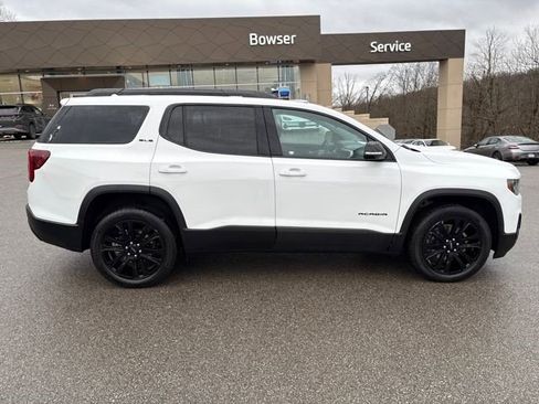 Certified 2023 GMC Acadia SLE w/ Driver Convenience Package image 6