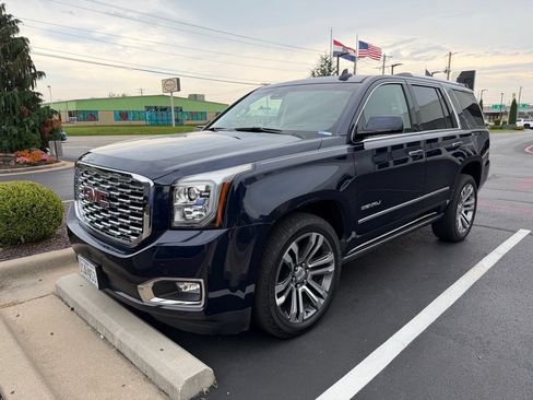 Used 2020 GMC Yukon Denali w/ Denali Ultimate Package AWD/4WD image 2