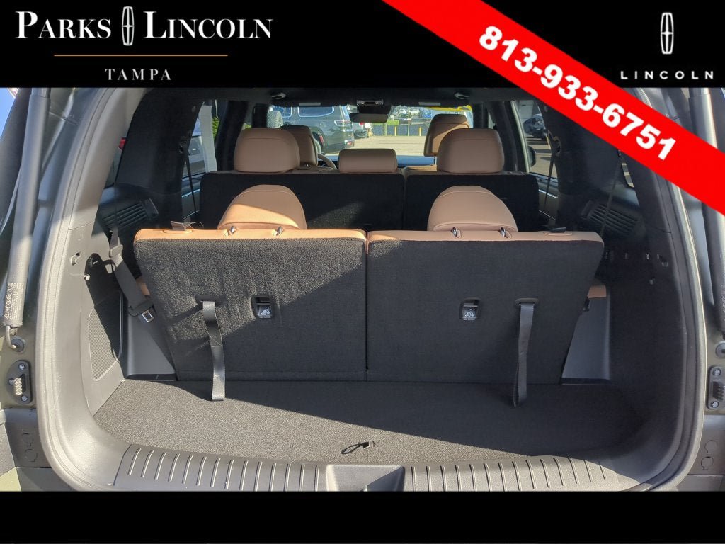 Used 2024 Hyundai Santa Fe Limited FWD image 8