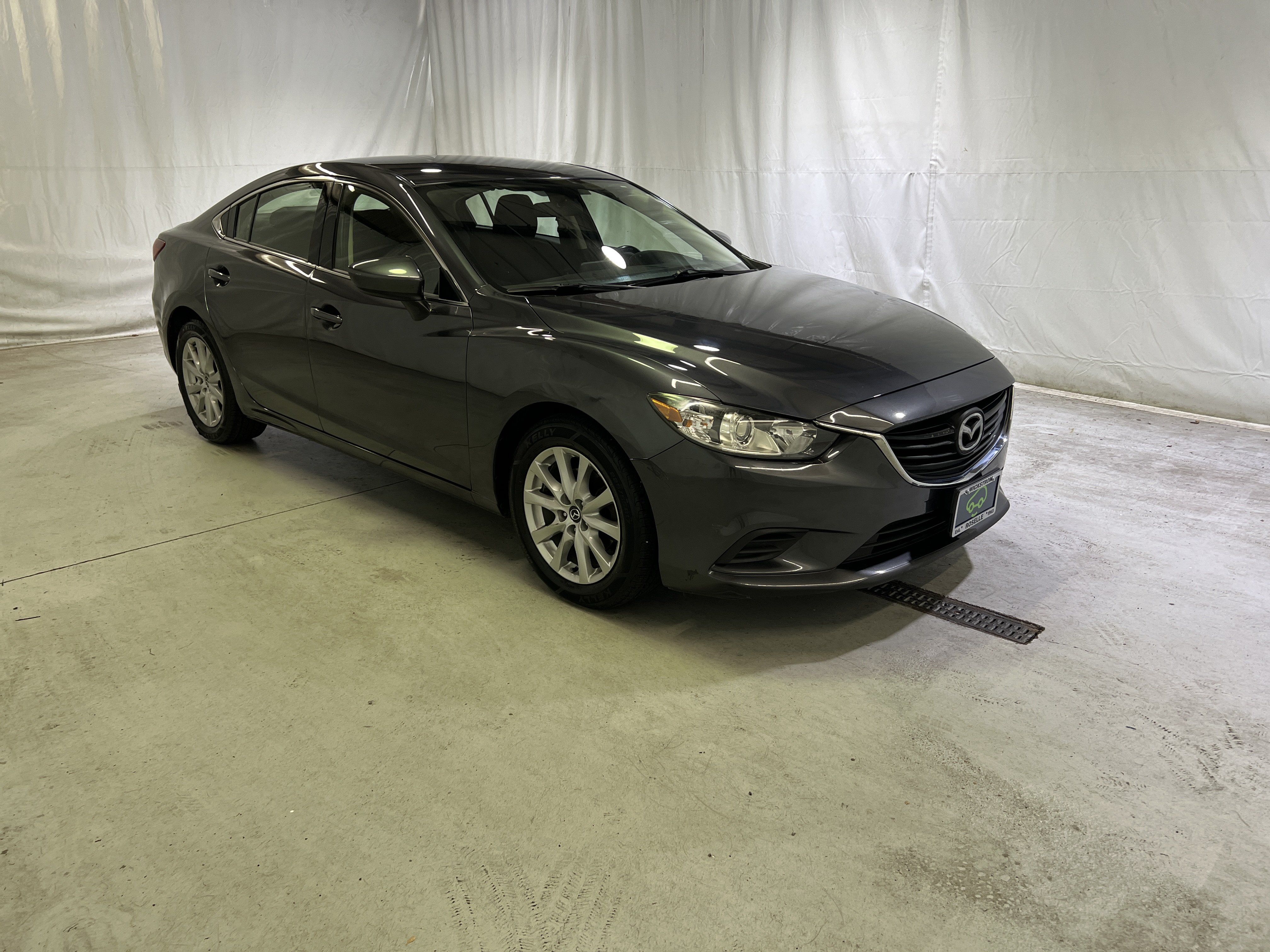 Used 2016 MAZDA MAZDA6 Sport FWD image 2