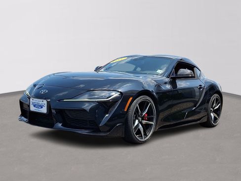 Used 2022 Toyota Supra Premium w/ Driver Assist Package RWD image 3