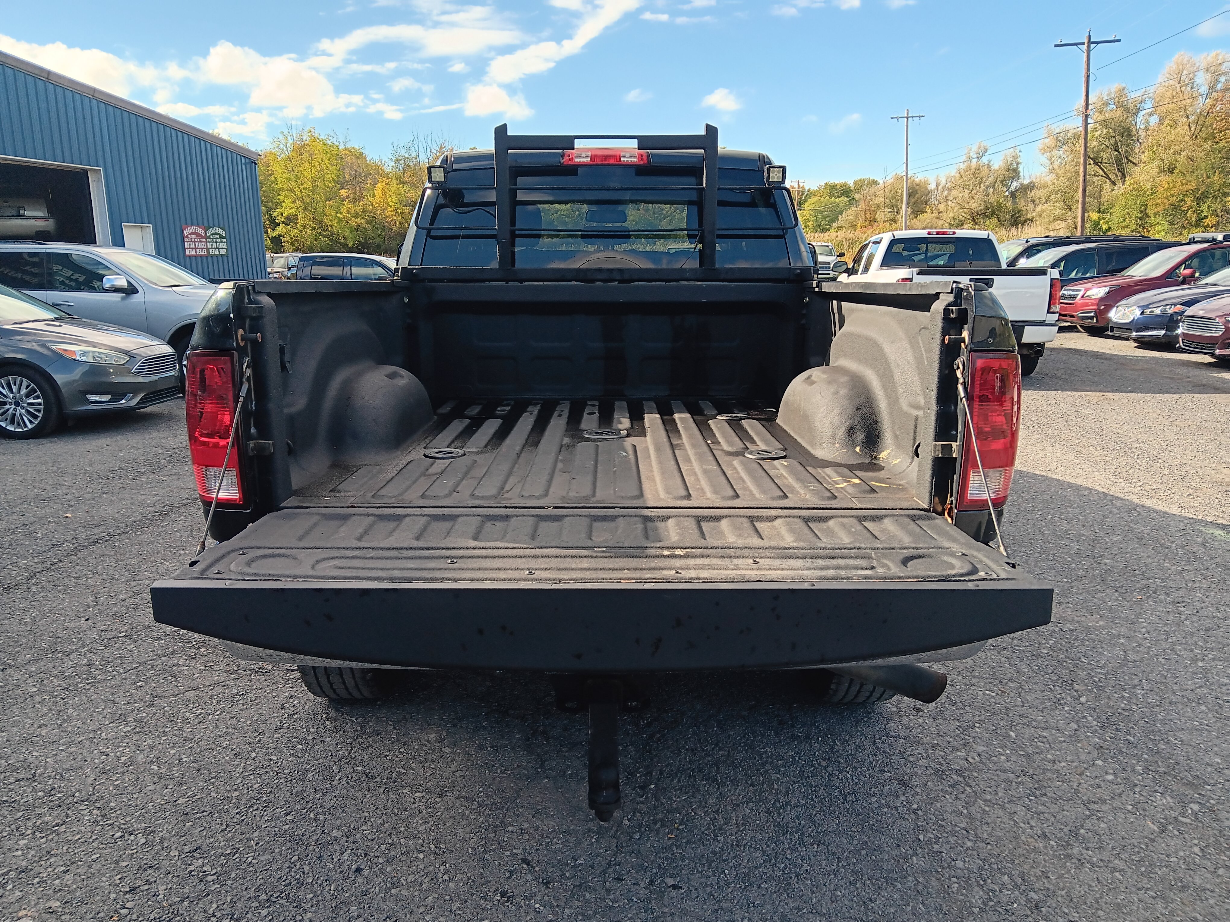Used 2016 RAM 2500 Tradesman w/ Chrome Appearance Group AWD/4WD image 4