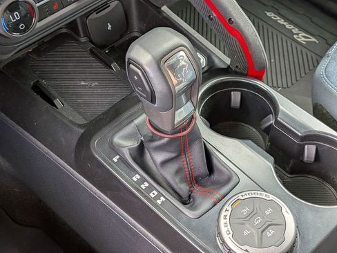 Used 2025 Ford Bronco Heritage Edition image 24