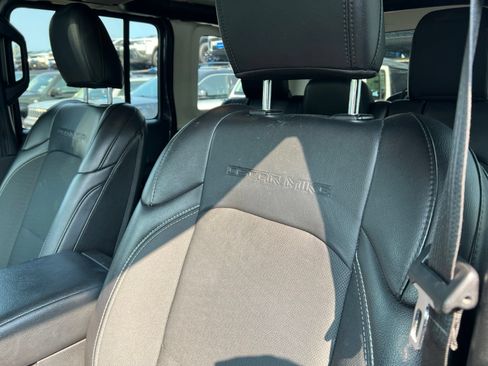 Used 2020 Jeep Wrangler Unlimited Sport AWD/4WD image 4