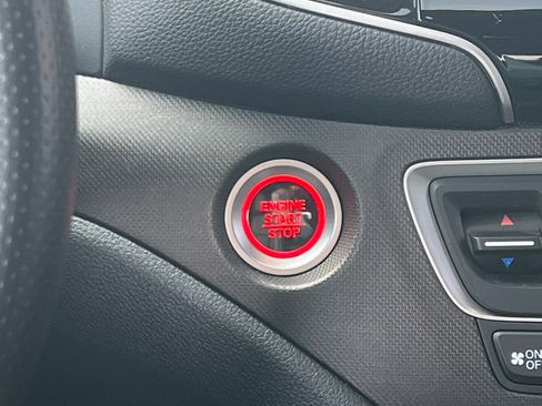 Used 2022 Honda Pilot TrailSport image 19