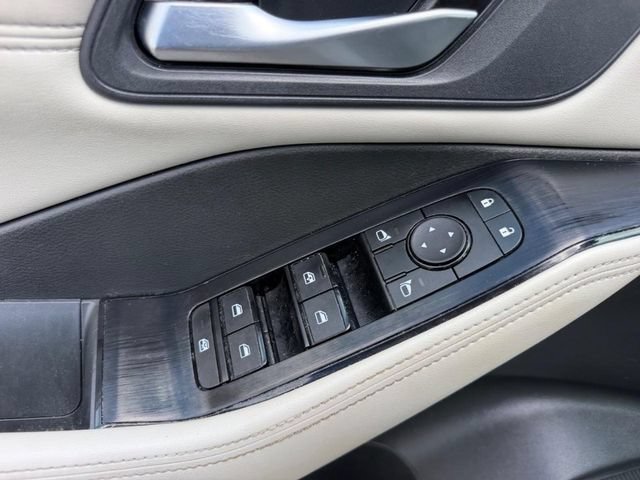 Used 2023 Nissan Rogue SV w/ SV Premium B Package AWD/4WD image 18