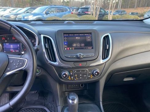 Used 2020 Chevrolet Equinox LT image 9