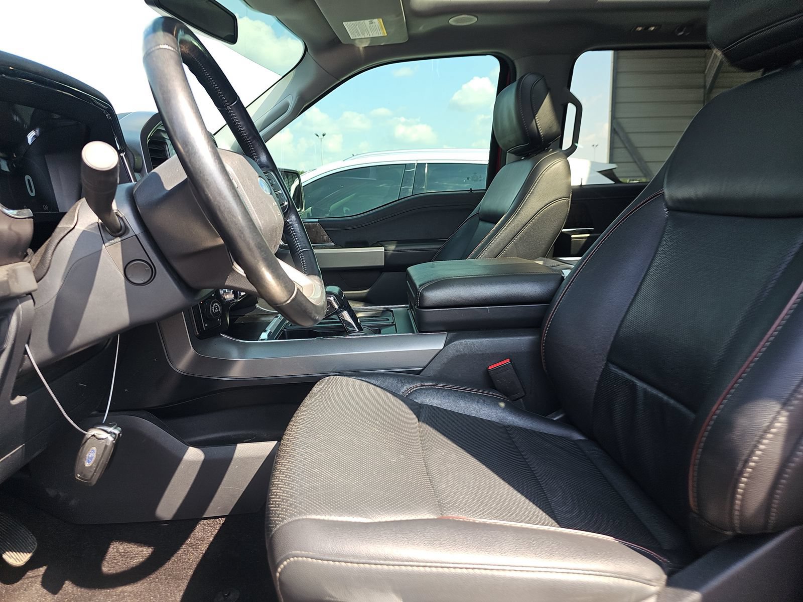 Used 2022 Ford F150 Lariat w/ Equipment Group 502A High AWD/4WD image 5