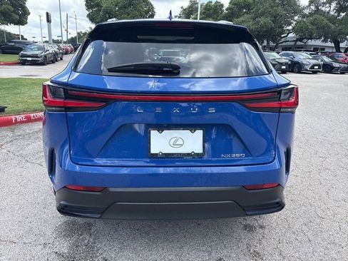 Used 2025 Lexus NX 250 FWD w/ Accessory Package (2T) image 4