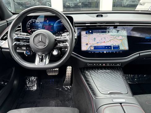 Used 2025 Mercedes-Benz E 53 AMG e 4MATIC Sedan image 39