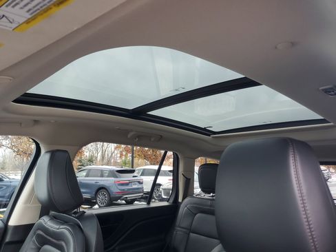 Certified 2023 Lincoln Aviator Reserve w/ Jet Package image 11